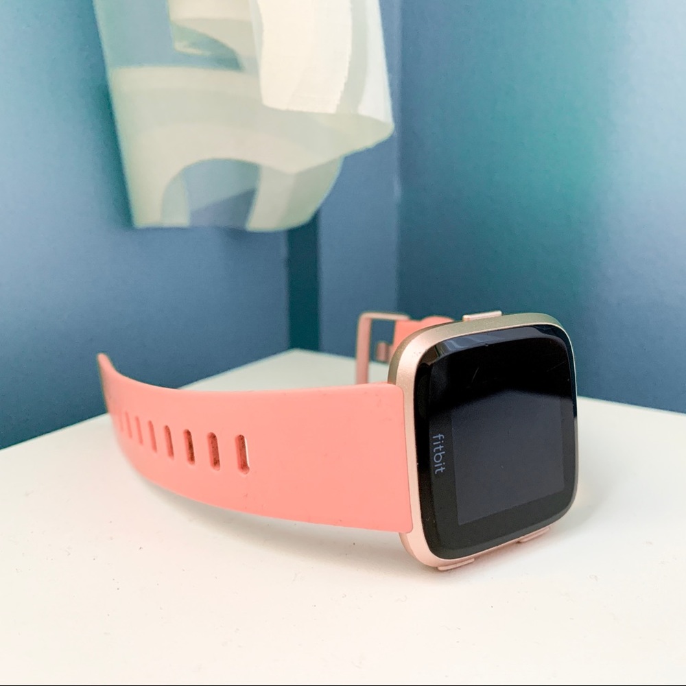 FitBit Versa Pink Peach